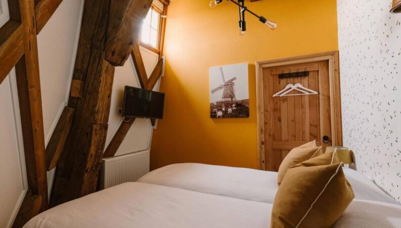 Luxuriöse Ferienmühle im Dünenreservat bei Egmond aan Zee Schlafzimmer