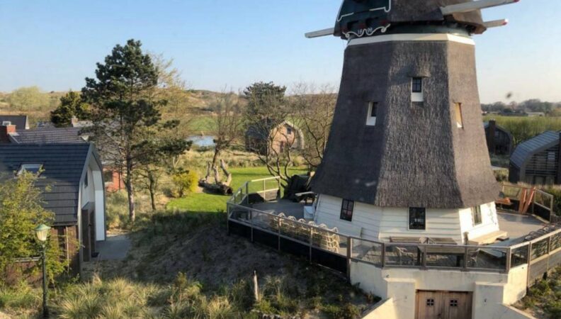 Ferienhaus in einer Mühle bei Egmond aan Zee