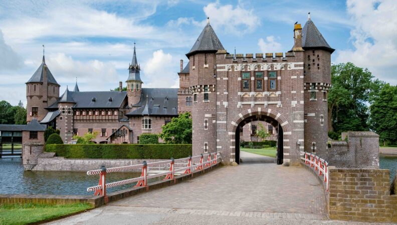 Torgebäude Kasteel de Haar